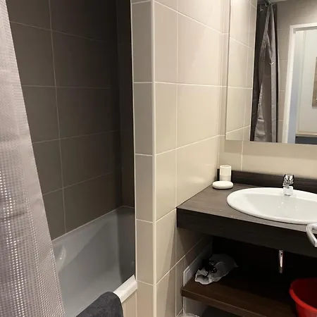 Apartment Le Portillo - Piscine - Pour 6 Personnes Mae-5183